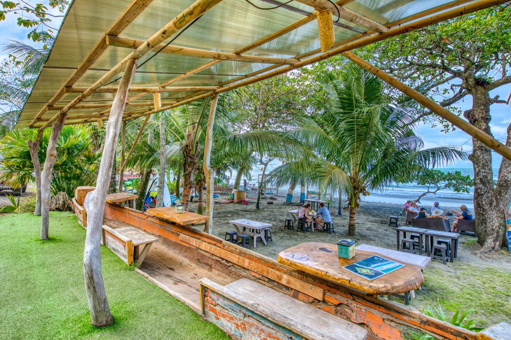 Atlantida Lodge Cahuita Exteriér fotografie